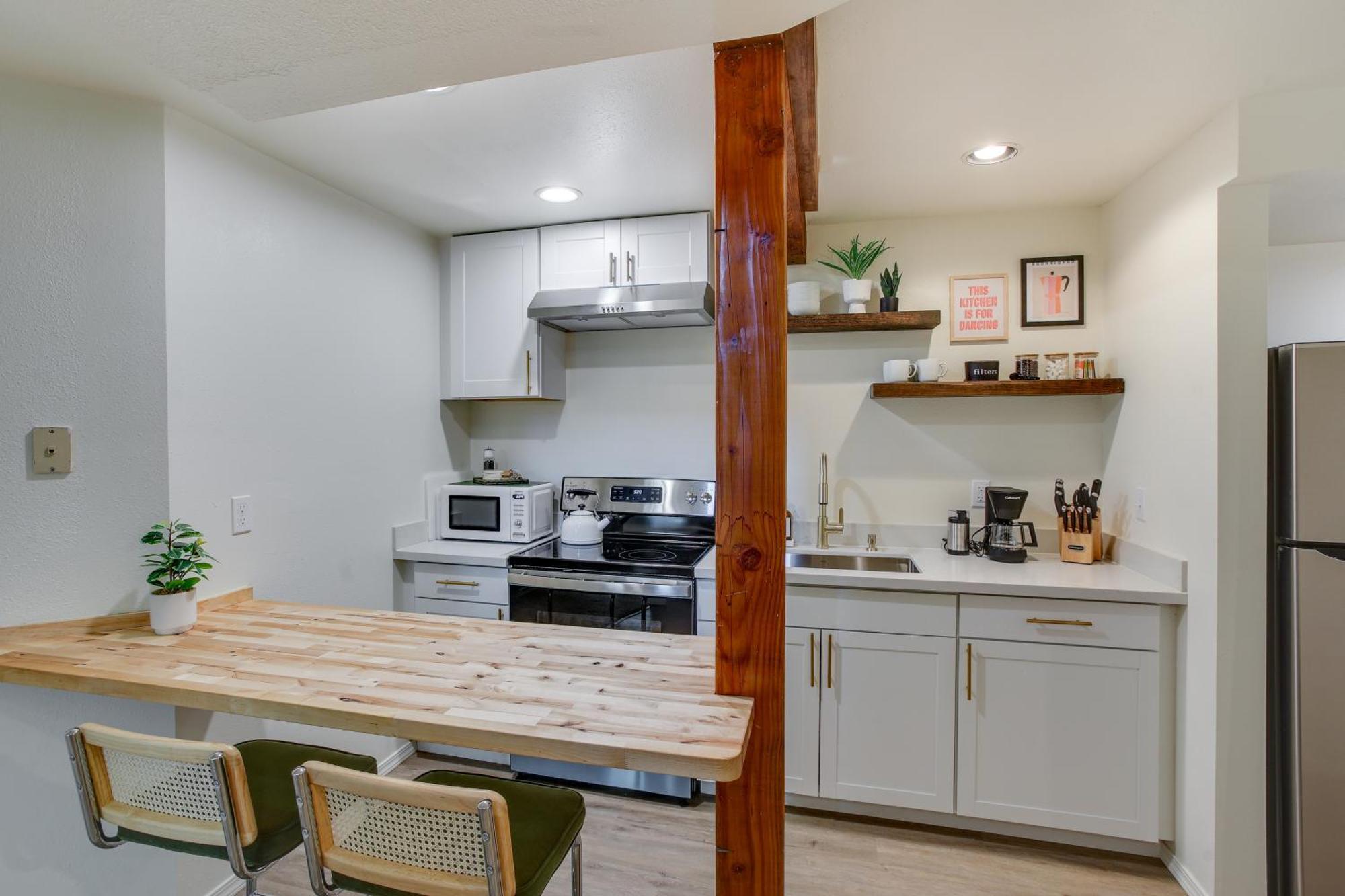 Updated Tacoma Home With Fire Pit! Exteriör bild